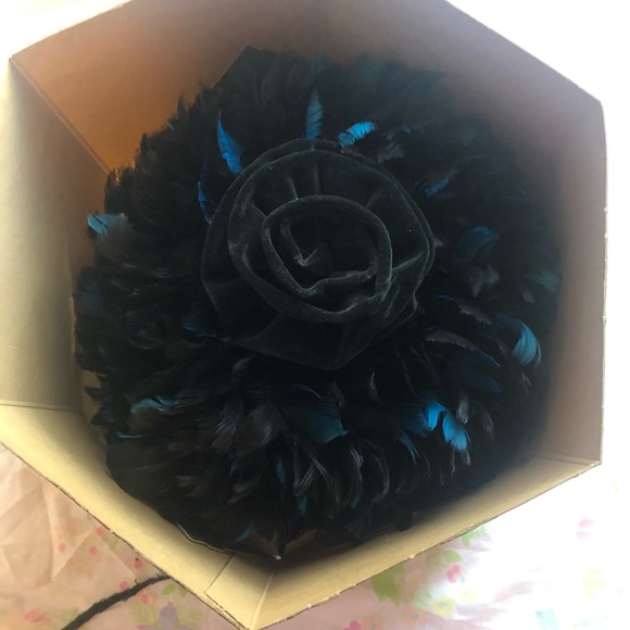 Vintage Dobb’s fifth Avenue hat & AE Burkhat fox fur muff in original boxes. - Picture 12 of 14